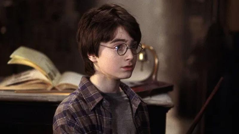 Harry Potter e a Pedra Filosofal ultrapassa bilheteria de $ 1 bilhão após relançamento na China