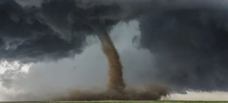 Por que Furacões não acontecem no Brasil?