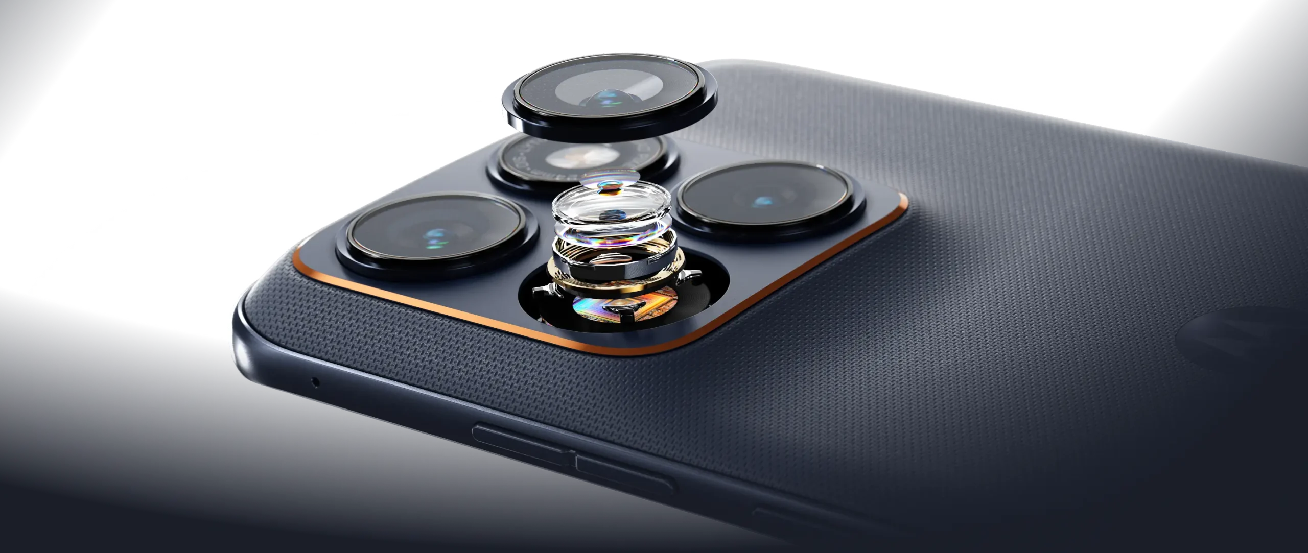 Edge 70 Fusion em imagem oficial