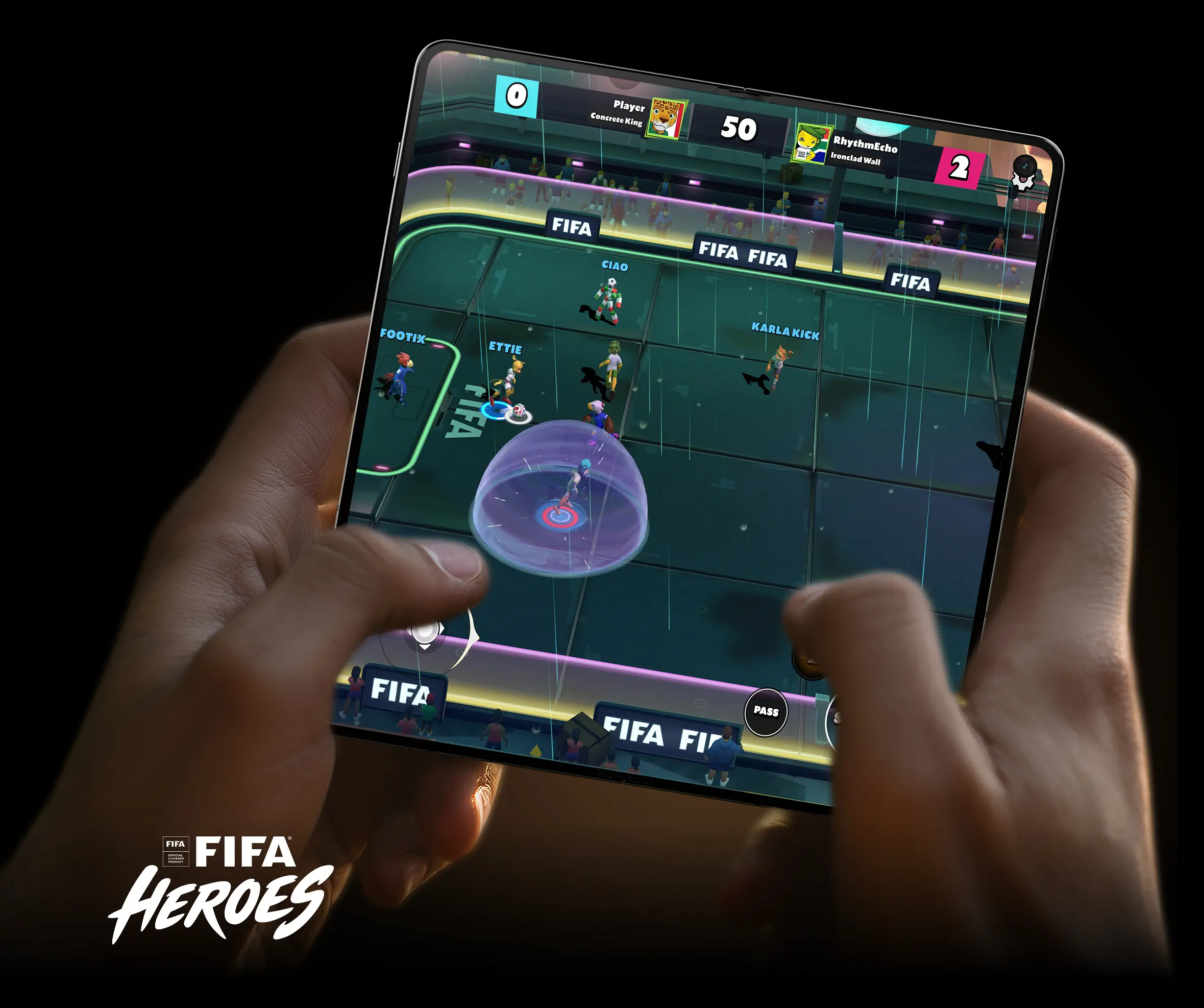 Motorola Razr Fold aberto sendo usado para jogar