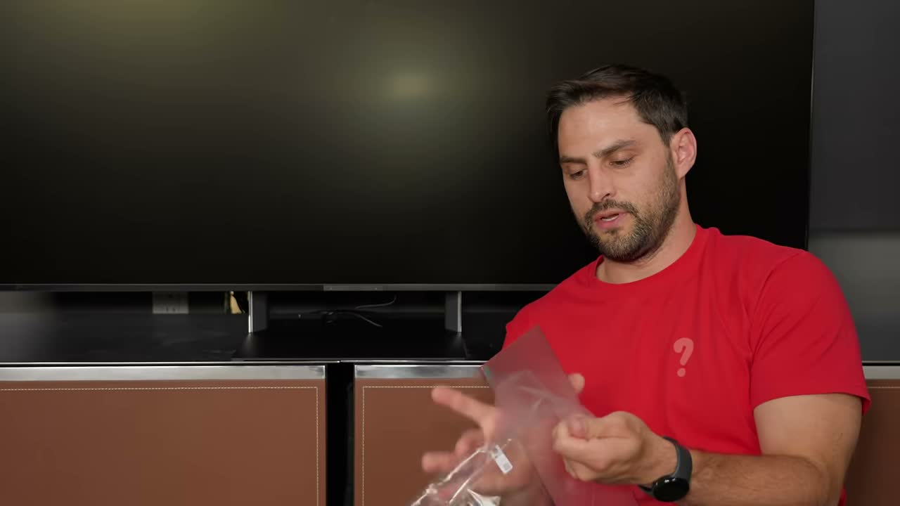 Sony Bravia 9 II ligada durante teste em sala