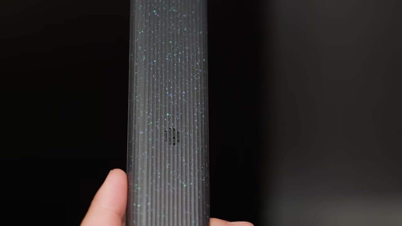 Detalhe ampliado da estrutura de iluminação RGB LED da Bravia