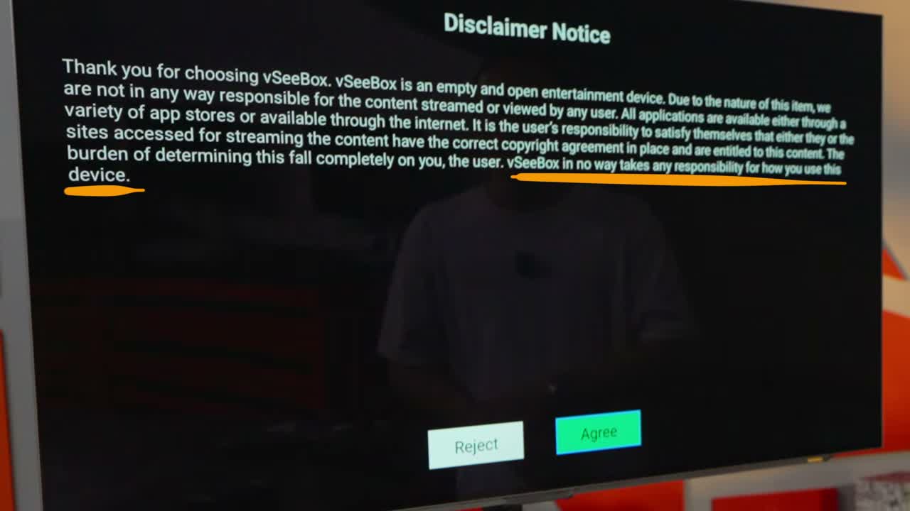Aviso em inglês tentando transferir responsabilidade ao usuário de TV box